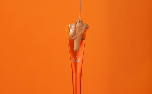 Começando a maquiagem: os pincéis ideais e a escolha da base