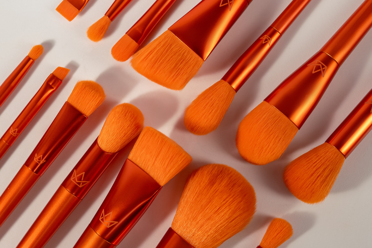 O atributo alt desta imagem está vazio. O nome do arquivo é pincel-3.png