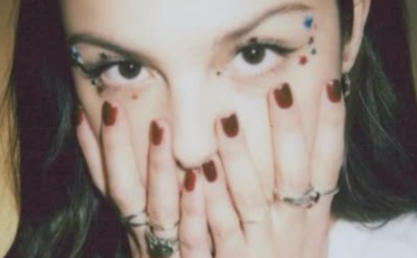 Olivia Rodrigo passou pelo Brasil e trouxe consigo tendências que seguirão firmes!